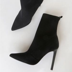 Dianne Steve Madden Black Ribbed Pointed-Toe Mid-Calf Sock Boots Size 6.5